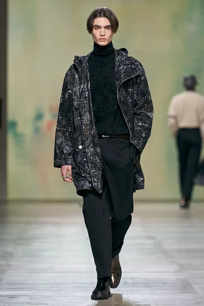 Look 38